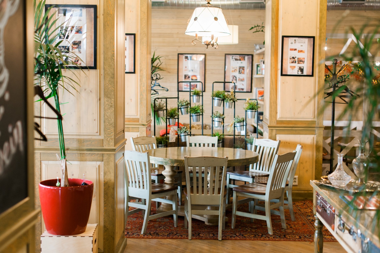 ПЕТРОВИЧЪ семейный ресторан